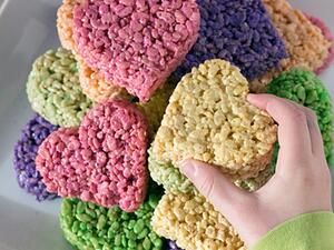 قلوب ملونة للأطفال في الفالنتين