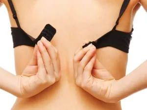 طرق طبيعية لتقليل حجم الثدي 
