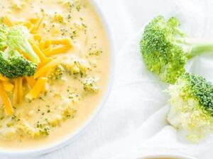 شوربة البروكلي بالجبن