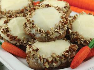 بسكوت بنكهة كعكة الجزر الشهية