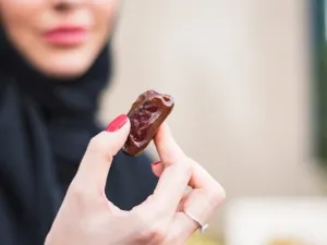 يحتوي التمر على كمية كبيرة من الألياف المفيدة للحوامل