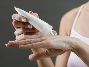 حماية الجلد أهم خط دفاعي