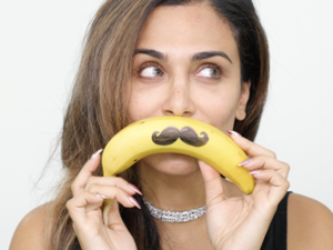 هدى قطان وطريقة جديدة للتخلص من البثور