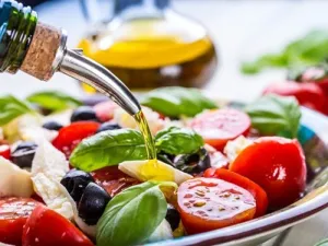 زيت الزيتون البكر يساهم في خفض مخاطر الإصابة بأمراض القلب