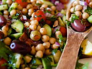سلطة الحمص المتوسطية