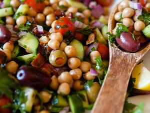 سلطة الحمص المتوسطية