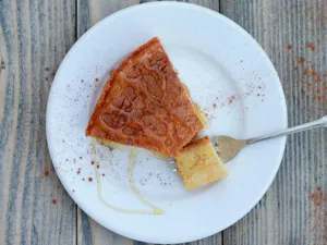 فطيرة العسل اليونانية Melópita