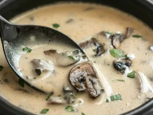شوربة الفطر بالكريمة 