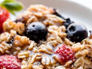 صينية الشوفان بالفواكه