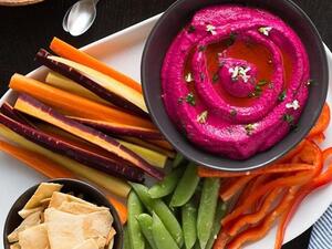 الحمص بالشمندر (بنجر)