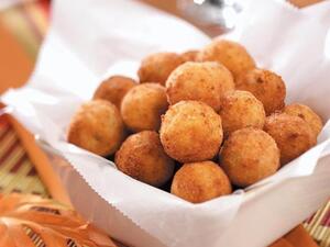 كرات البطاطا المقلية