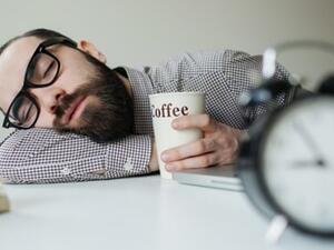 من المهم التأكد من توقيت قيلولة القهوة لجني الفوائد بالكامل