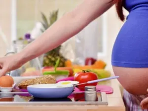 يعتبر الزبيب من الوجبات الخفيفة والمكملات الغذائية ذات الطاقة العالية