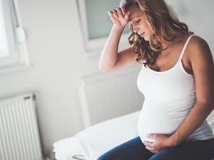 هل استخدام كريمات التفتيح آمن اثناء الحمل؟