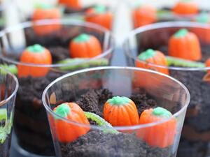 حلوى مزرعة اليقطين في كوب