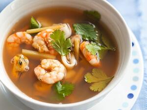 شوربة المأكولات البحرية الشهية