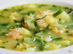 شوربة الجمبري بالخضار