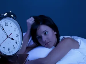 الاستيقاظ منتصف الليل مشكلة يعاني منها الكثيرون