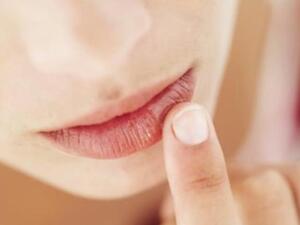 كريم مرطب للشفاه