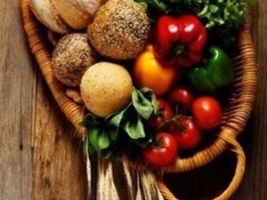 الحمية المتنوعة كفيلة بحماية الام والجنين 