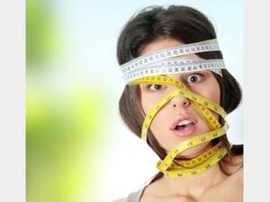 يعاني معظم من يخسرون وزنهم من مشاكل تتعلق ببشرة الوجه