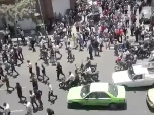Following the Trump administrations reversal of the Iranian nuclear deal on May 8th 2018, the economic situation in Iran has deteroriated. /Youtube