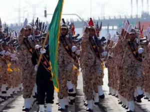 Iran’s Revolutionary Guards (AFP/ Atta KENARE)