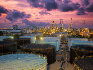 The IMF said the Iranian economy was now expected to contract over the next two years "on account of reduced oil production, before returning to modest positive growth in 2020–23". (Shutterstock)