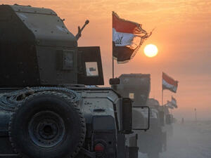 Pro-government Iraqi forces south of Hawijah, on 10 October 2016 prepare to retake Mosul (AFP)