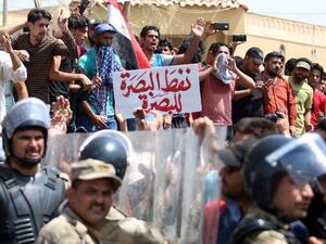 200 protesters gathered at the main entrance of Siba natural gas field on Monday, police and energy sources said, following a week of unrest over poor services. (AFP)