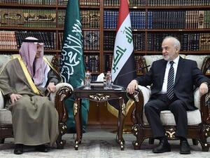 A handout picture released on February 25, 2017 shows Iraqi Prime Minister Haider al-Abadi (R) meeting with Saudi Foreign Minister Adel al-Jubeir in the capital Baghdad. (AFP via the Iraqi Foreign Ministry's press office)