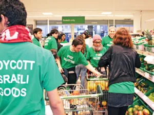 The recent Arizona law requires parties contracting with the state government to certify that they do not participate in boycotts against Israel. (File photo)