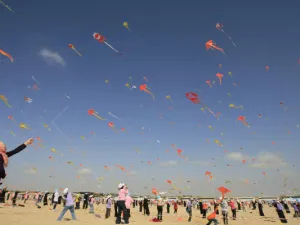 Israeli warplane on Sunday struck a group of Palestinians trying to fly incendiary kites and balloons near Gaza border. (AFP/ File)