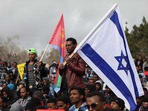 Israel said that it aims to release 207 asylum seekers from Africa in order to complete deportation plan. (AFP/ File Photo)