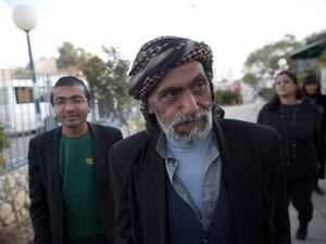 A Jewish Yemeni man arrives in Israel on March 21, 2016 after a covert operation that evacuated a group of 19 Yemeni Jews from their home country.  The evacuees were amongst the last remaining members of Yemen's ancient Jewish community, of whom an estimated 40-50 remain.  (AFP/Menahem Kahana) 