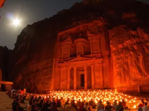 The Petra Development and Tourism Authority law allows foreign investment outside Petra Archaeological Park. 
(Wikimedia Commons)