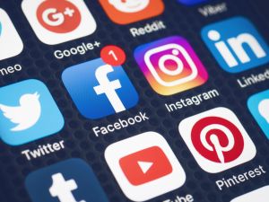 The defendant had “liked” the text and wanted to send it to a friend for humour, but he mistakenly sent it to another person who reported him to the security bodies, which resulted in his arrest. /Shutterstock