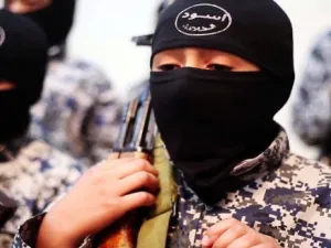 تخريج 100 من الأطفال ضمن برنامج “أشبال الخلافة”