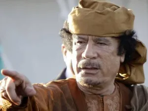 الزعيم الليبي الراحل العقيد معمر القذافي
