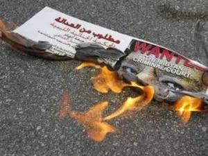 ترحيب دولي بمذكرة اعتقال القذافي ونجله 