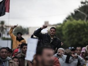 مخاوف من نفاذ المواد الطبية والغذاء في ليبيا