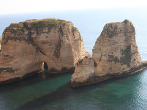 Lebanese Red Cross revealed that at least 2 people killed and further 4 were injured in boat accident beside Raouche’s Pigeon Rocks. (Shutterstock/ File Photo)