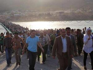 Thousands of Syrians start returning to Damascus (Twitter)