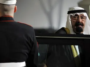 Light on Saudi Arabia’s financial support for the anti-Iran terror group (Twitter)