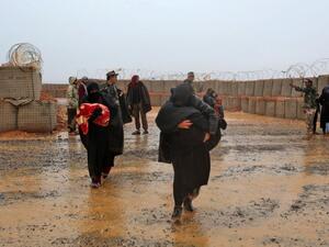 Syrian refugee patients from the makeshift Rukban camp, which lies in no-man's-land off the border between Syria and Jordan. (KHALIL MAZRAAWI / AFP)
