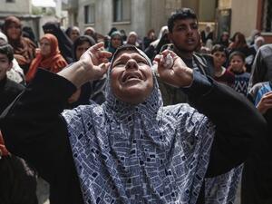 Relatives of 24-year-old Palestinian Jehad Hararah, who was killed in clashes following a demonstration at the Israeli-Gaza border fence, mourn during his funeral in Gaza City on March 23, 2019. (AFP/ File Photo)