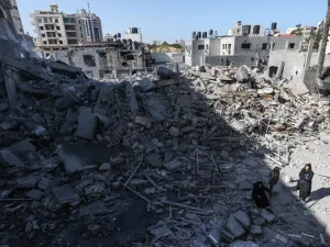 Those strikes were in response to a rare long-distance rocket attack from the Palestinian enclave that hit a home north of Tel Aviv and wounded seven people early on Monday. (MAHMUD HAMS / AFP)