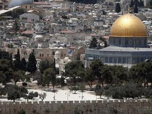 Temple Mount compound in the Old City of Jerusalem with several new settlements . (AFP /Thomas Coex)
