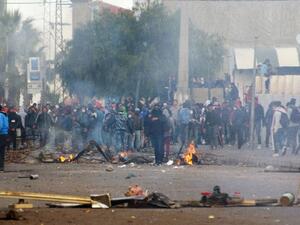 Tunisian security forces in Kasserine. (AFP /Mohamed Khalil)