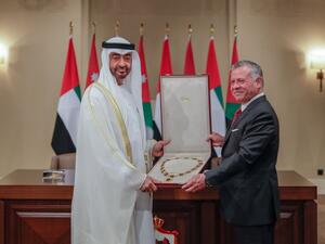 King Abdullah II bestows the Order of Al Hussein bin Ali upon Sheikh Mohamed bin Zayed Al Nahyan, the Crown Prince of Abu Dhabi. (Twitter/ @RHCJO)